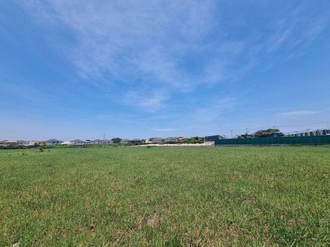 picture Beautiful plot of land for sale, orange area, complete with water and electricity, Nong Kham zone, Sriracha. - 3/17