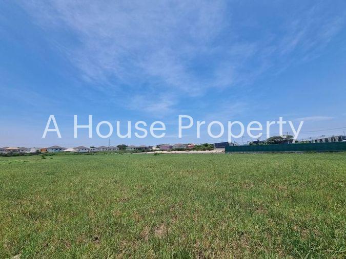 picture Beautiful plot of land for sale, orange area, complete with water and electricity, Nong Kham zone, Sriracha. - 3/17