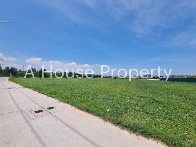 picture Beautiful plot of land for sale, orange area, complete with water and electricity, Nong Kham zone, Sriracha. - 15/17