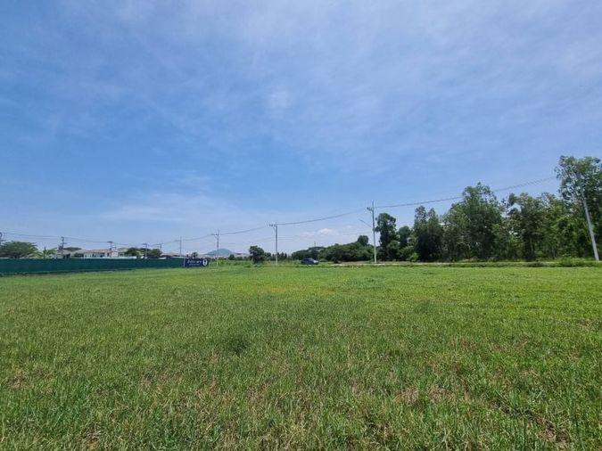 picture Beautiful plot of land for sale, orange area, complete with water and electricity, Nong Kham zone, Sriracha. - 2/17