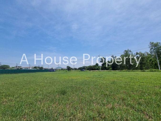 picture Beautiful plot of land for sale, orange area, complete with water and electricity, Nong Kham zone, Sriracha. - 2/17