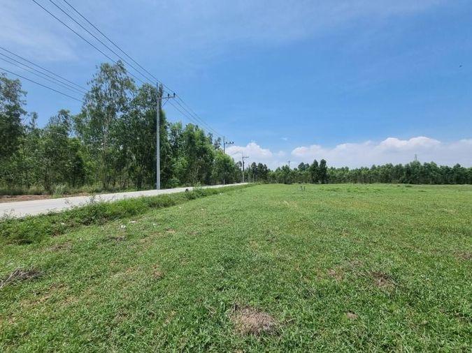 picture Beautiful plot of land for sale, orange area, complete with water and electricity, Nong Kham zone, Sriracha. - 10/17
