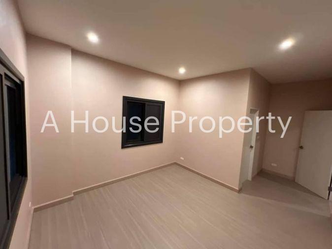 picture Second-hand detached house in Sriracha Supalai Pride Village, Nong Kham, Sriracha, Chonburi - 8/19