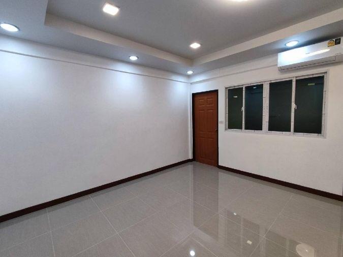 รูป ถนนสุขุมวิท ซอย 68 ใกล้รถไฟฟ้า - รูปที่ 26/30