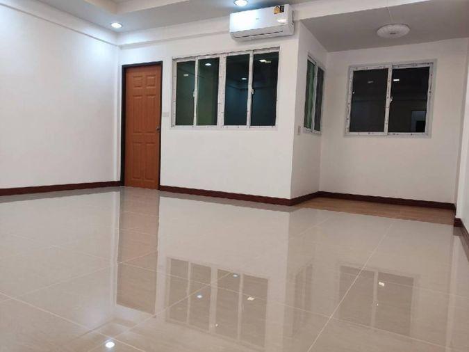 รูป ถนนสุขุมวิท ซอย 68 ใกล้รถไฟฟ้า - รูปที่ 25/30