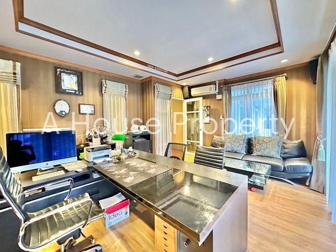 picture Second-hand detached house in Sriracha, large house, The Boulevard Project, Sriracha, Chonburi. - 13/20
