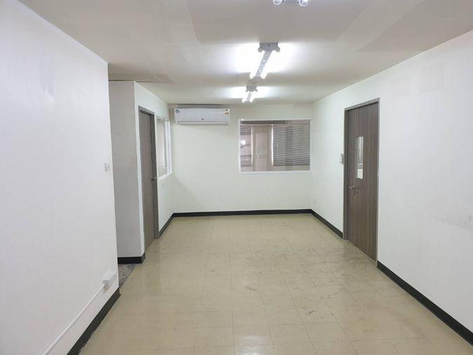 picture  home office for sale, Condo Sathorn Place, near BTS Krung Thonburi. - 3/9