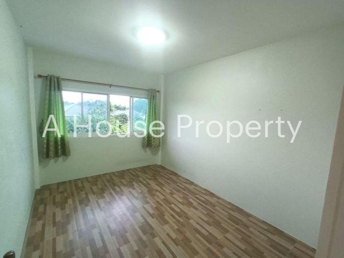 picture Second-hand semi-detached house, cheap price, Country Village 3, Bueng, Sriracha, Chonburi - 13/18