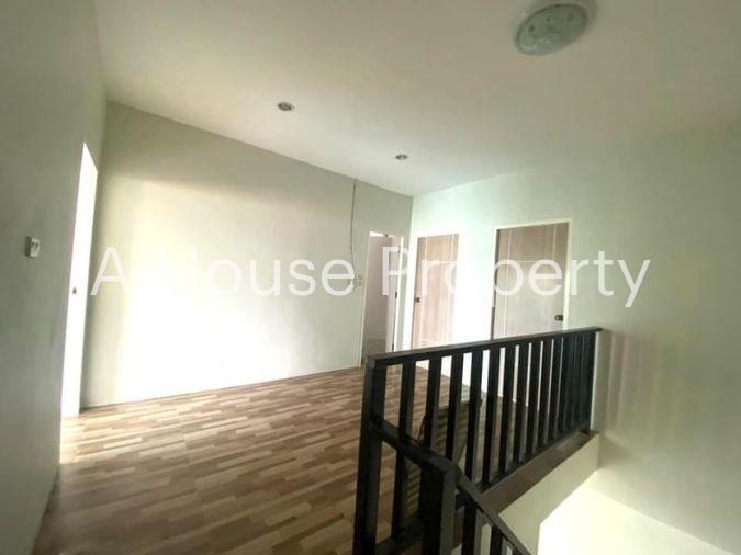 picture Second-hand semi-detached house, cheap price, Country Village 3, Bueng, Sriracha, Chonburi - 7/18