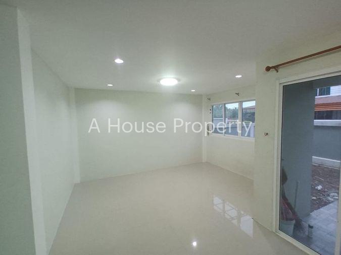 รูป บ้านแฝดมือสอง ราคาถูก หมู่บ้านคันทรี วิลเลจ3 บึง ศรีราชา ชลบุรี - รูปที่ 4/18