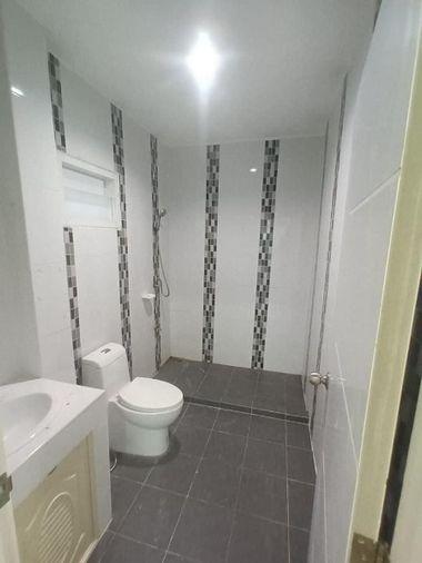 picture Second-hand semi-detached house, cheap price, Country Village 3, Bueng, Sriracha, Chonburi - 16/18