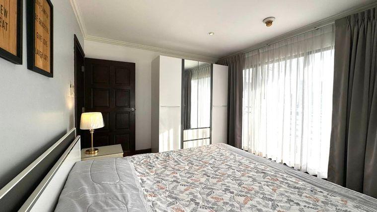 picture Richmond Palace, 3 Bed, 3 Bath, - 4/23