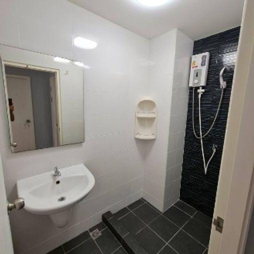 picture G0357🚨中国客户，请加微信。(在联系方式的旁边)For rent The Trust Condo Ngamwongwan Line ❤️💜@condopremium💜❤️ - 23/33