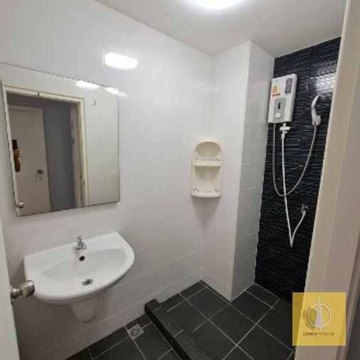 picture G0357🚨中国客户,请加微信。(在联系方式的旁边)For rent The Trust Condo Ngamwongwan Line ❤️💜@condopremium💜❤️ - 23/33