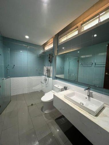 รูป บ้านมือสองศรีราชา หลังใหญ่ ใกล้สวนเสือศรีราชา ชลบุรี  - รูปที่ 16/20