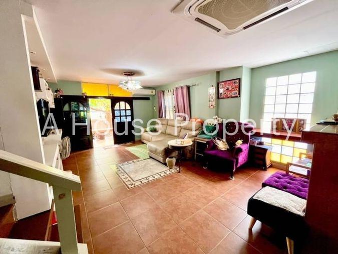 picture Second-hand house in Bang Phra, Grand Harbor Village, Bang Phra, Chonburi - 3/20