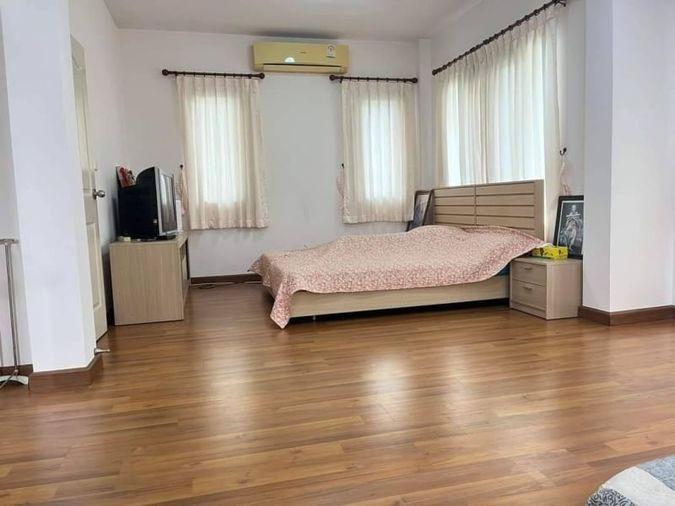 picture Large second-hand detached house, Casaluna project, Bang Phra, Chonburi. - 9/19