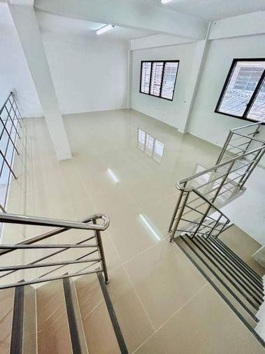 picture 3-story commercial building for sale, Bang Phra zone, Sriracha, Chonburi. - 8/18