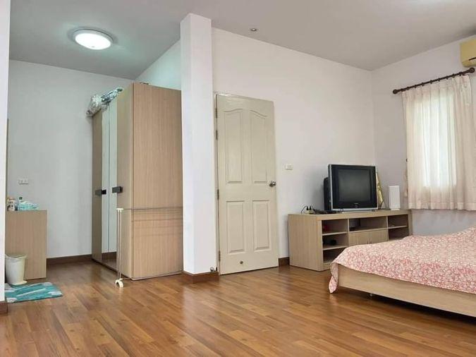 picture Large second-hand detached house, Casaluna project, Bang Phra, Chonburi. - 8/19