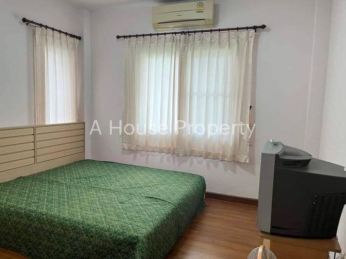 picture Large second-hand detached house, Casaluna project, Bang Phra, Chonburi. - 6/19