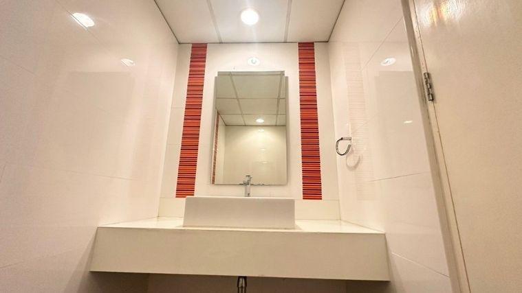 picture Office for rent, Sorachai Building Ekkamai near BTS Ekkamai, 6 minutes. - 12/16