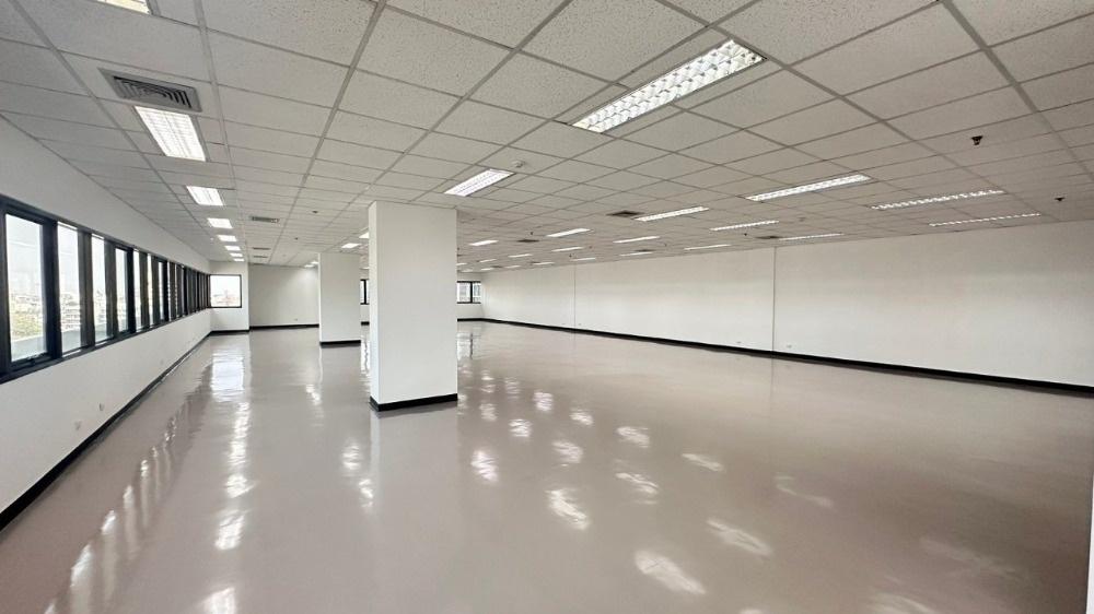 รูป เช่าออฟฟิศ อาคารสรชัย เอกมัย Sorachai Building Ekkamai ใกล้รถไฟฟ้า BTS เอกมัย 6 นาที - รูปที่ 6/16