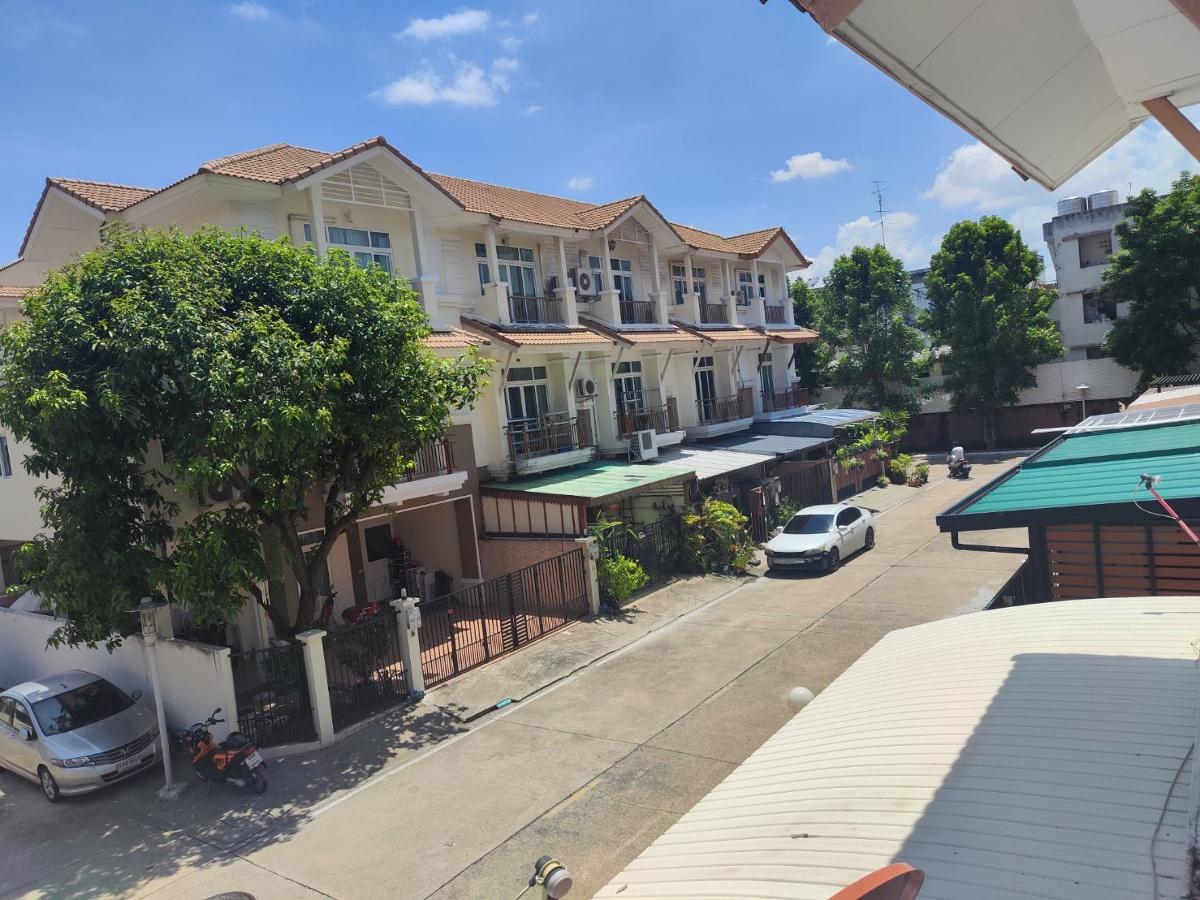 รูป ขายทาวน์โฮม Baan Aroonpat Village (บ้านอรุณพัฒน์)    ตั้งอยู่บน ถนนสาธุประดิษฐ์ เขตยานนาวา กรุงเทพฯ 10120 - รูปที่ 22/23