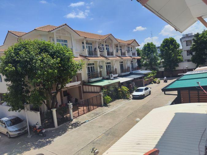 รูป ขายทาวน์โฮม Baan Aroonpat Village (บ้านอรุณพัฒน์)    ตั้งอยู่บน ถนนสาธุประดิษฐ์ เขตยานนาวา กรุงเทพฯ 10120 - รูปที่ 22/23