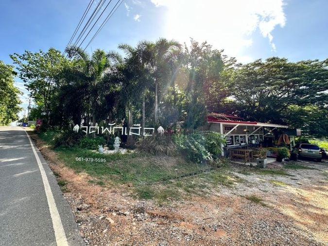 picture Land for sale with business Coffee shop, cafe, Sattahip zone, Chonburi - 7/19