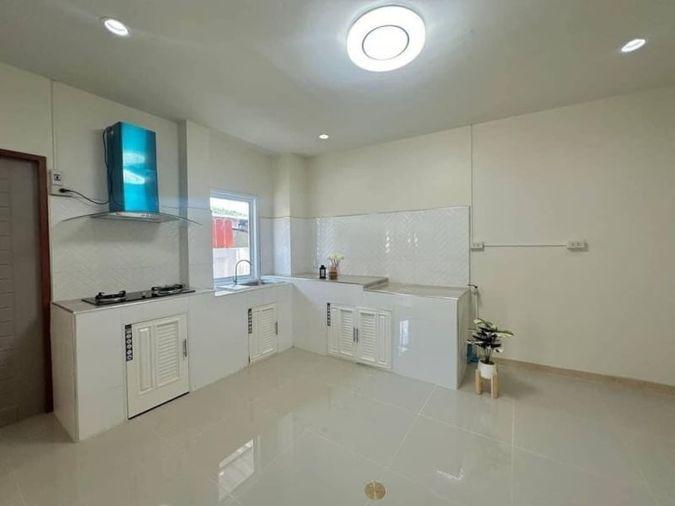 รูป บ้านแฝดมือสอง รีโนเวทใหม่ โซนเก้ากิโล ศรีราชา ชลบุรี  - รูปที่ 11/17
