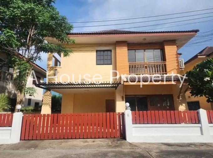 picture 2-story detached house for sale, Thabali Village, Huai Kapi, near Chatuchak, Chonburi. - 1/15