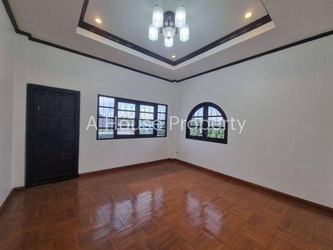 รูป ขายบ้านเดี่ยวศรีราชา หลังใหญ่ รีโนเวทใหม่ โซนเขาเขียว - รูปที่ 8/19