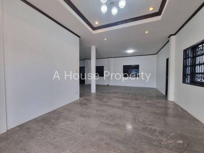 รูป ขายบ้านเดี่ยวศรีราชา หลังใหญ่ รีโนเวทใหม่ โซนเขาเขียว - รูปที่ 4/19