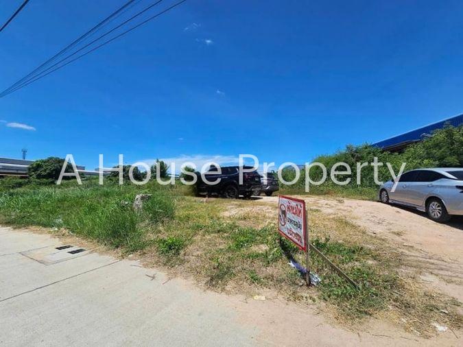 picture Sri Racha Lake land, orange area, industrial area Sahapat Machine Zone - 10/10