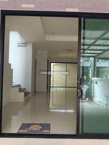 picture for sale with tenants The Triple Sukhumvit 113-Srinakharin 3 Floors - 19/23