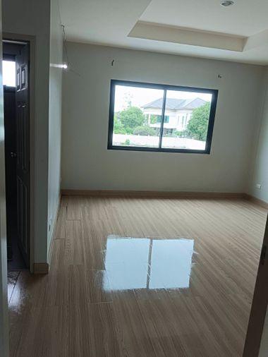 picture for sale with tenants The Triple Sukhumvit 113-Srinakharin     3 Floors - 21/23