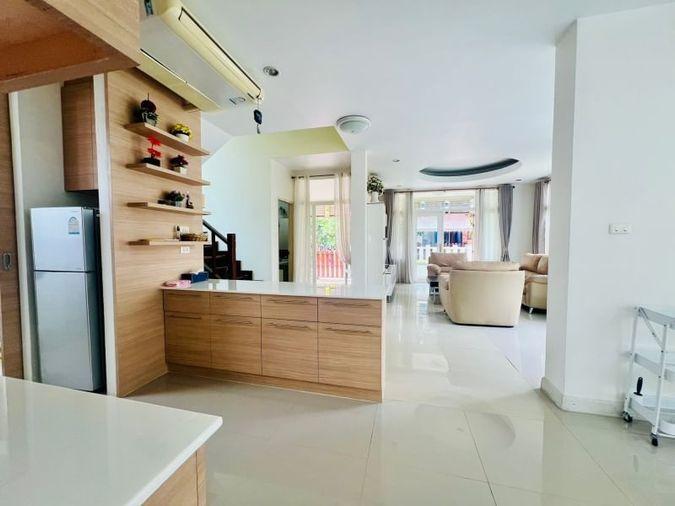 รูป บ้านคาซาลูน่า (ติดทะเลบางแสน) - บ้านเดี่ยวให้เช่า 3 ห้องนอน - เงียบสงบเป็นส่วนตัว ความปลอดภัยสูง - รูปที่ 11/20
