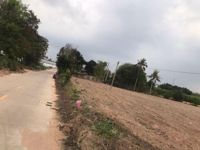 picture Bo Win land for sale Behind Piyawet Sriracha Hospital, Chonburi - 3/4