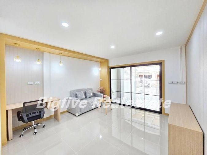 รูป  A67-042 🌟 ขายทาวน์เฮ้าส์ 2 ชั้น หมู่บ้านพิชาดา  ต้นถ.บ้านกล้วย-ไทรน้อย ตกแต่งใหม่พร้อมอยู่ - รูปที่ 6/12