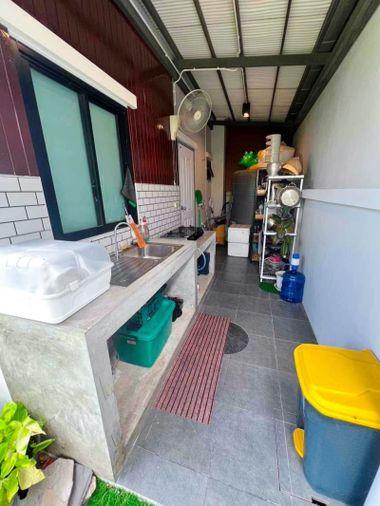 picture Second-hand townhome, Naga Village Project, Mueang, Chonburi. - 11/15