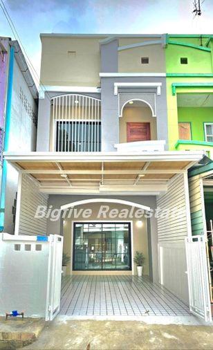 รูป  A67-042 🌟 ขายทาวน์เฮ้าส์ 2 ชั้น หมู่บ้านพิชาดา  ต้นถ.บ้านกล้วย-ไทรน้อย ตกแต่งใหม่พร้อมอยู่ - รูปที่ 1/12