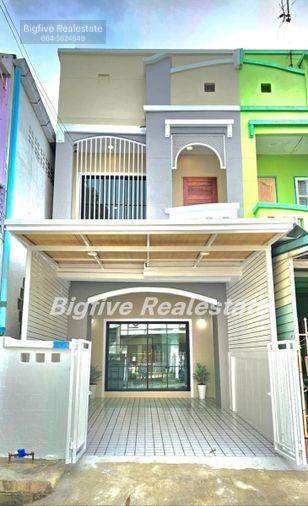 รูป A67-042 🌟 ขายทาวน์เฮ้าส์ 2 ชั้น หมู่บ้านพิชาดา ต้นถ.บ้านกล้วย-ไทรน้อย ตกแต่งใหม่พร้อมอยู่ - รูปที่ 1/12