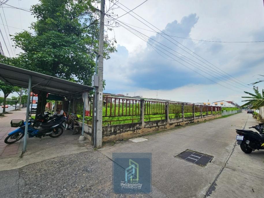 รูป ขาย ที่ดินเปล่า 2 ไร่ ถมแล้ว ซ.เพชรเกษม 92-3 ติด ถ.เพชรเกษม ใกล้ MRT หลักสอง - รูปที่ 5/7