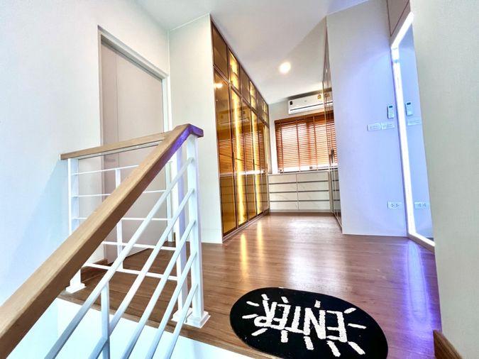 รูป ขายด่วน‼️บ้านเดี่ยว The City ราชพฤกษ์ - ปิ่นเกล้า ขนาด 67.5 วา พื้นที่ใช้สอยประมาณ 300 ตรม. 4 นอน | 3 น้ำ ต่อเติมตกแต่งบิวอินทั้งหลัง - รูปที่ 15/28