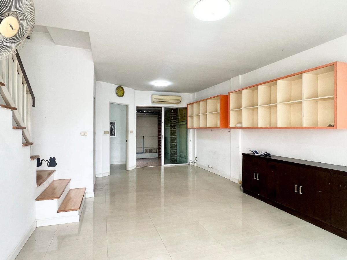 picture Townplus ladproa101 3 stories 4bedrooms 3 bathrooms only3.5 m. 0928242499 - 3/12
