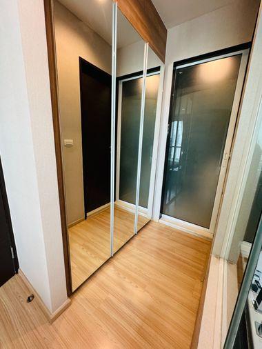 รูป Rhythm Sathorn | ให้เช่า 1 ห้องนอนชั้นสูง ตกแต่งตามมาตรฐานโครงการ เห็นวิวแม่น้ำ ห้องนั่งเล่นใหญ่มีพื้นที่นั่งทำงาน - รูปที่ 10/11
