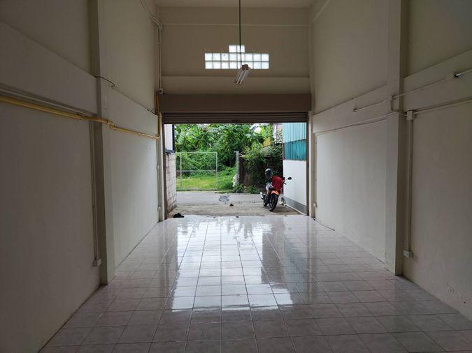 รูป 500 ม จาก รถไฟฟ้า mrt ท่าพระ หน้าบ้านทิศใต้ รับลมขายตึกแถว โฮมออฟฟิศ ซอย จรัญสนิทวงศ์ 4 - รูปที่ 10/32