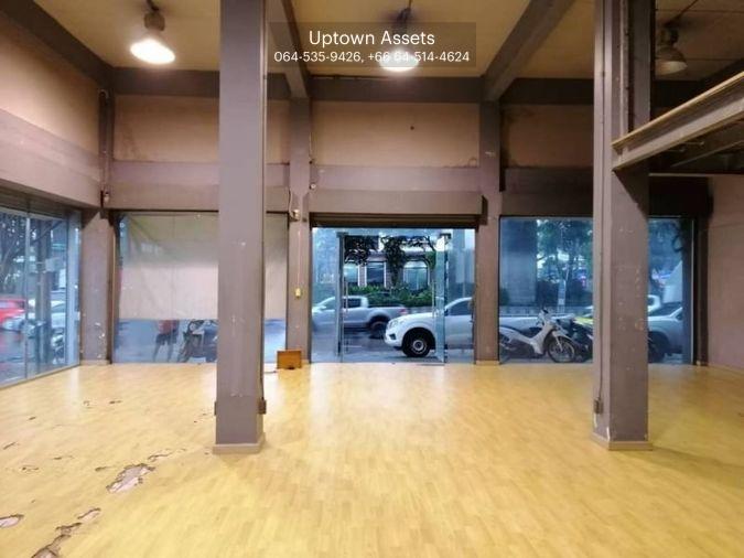 รูป ขาย อาคารพาณิชย์ 3 ห้อง 5 ชั้น ติดถนนใหญ่พระราม9 132/3,132/4 - รูปที่ 4/7