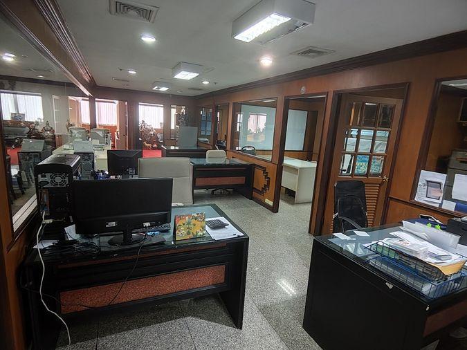 picture  Phayathai Plaza near BTS Phaya Thai and Airport Link Ratchathewi. - 6/11