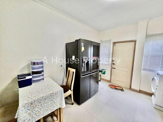 picture Second-hand detached house, Supalai Parkville Project, Sriracha, Chonburi. - 7/14